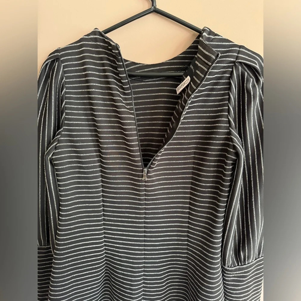 Donna Morgan Long Sleeved Dress - Picture 4 of 6